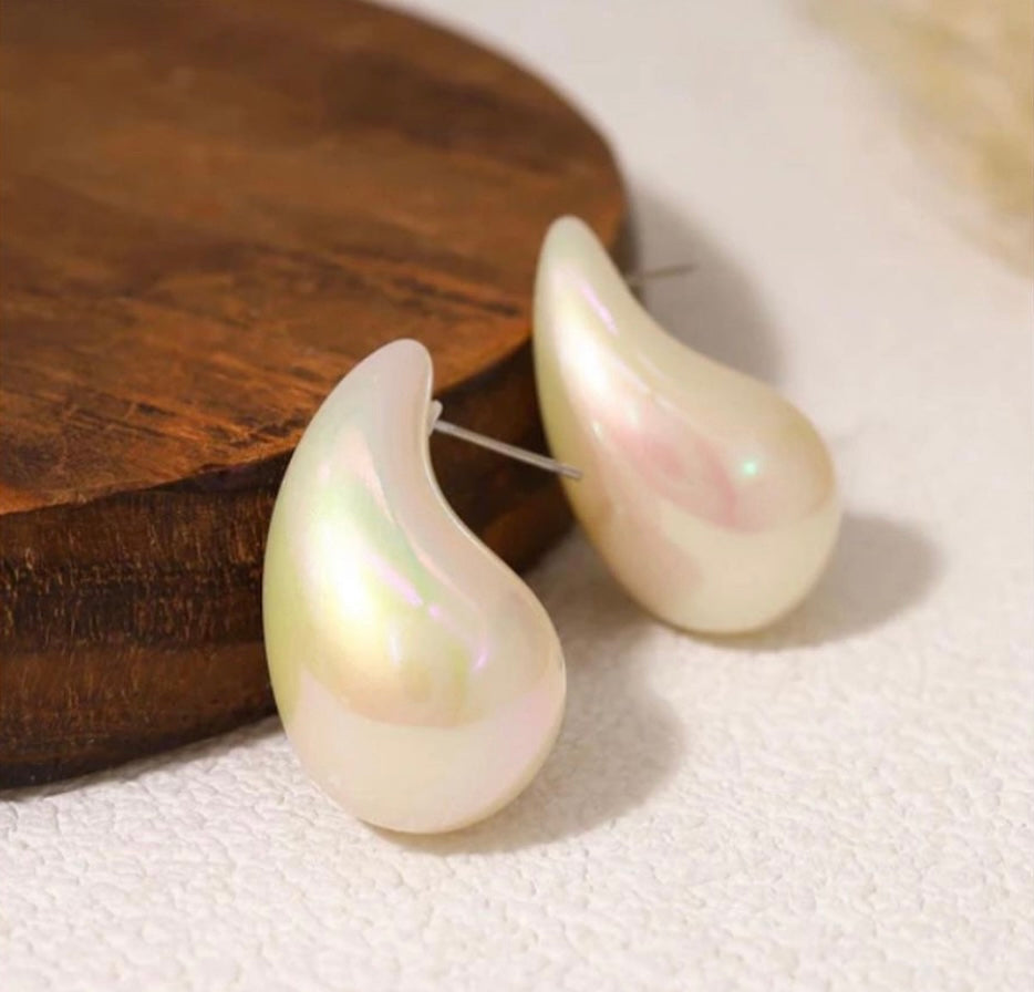 Olivia Pearl Drop Earrings