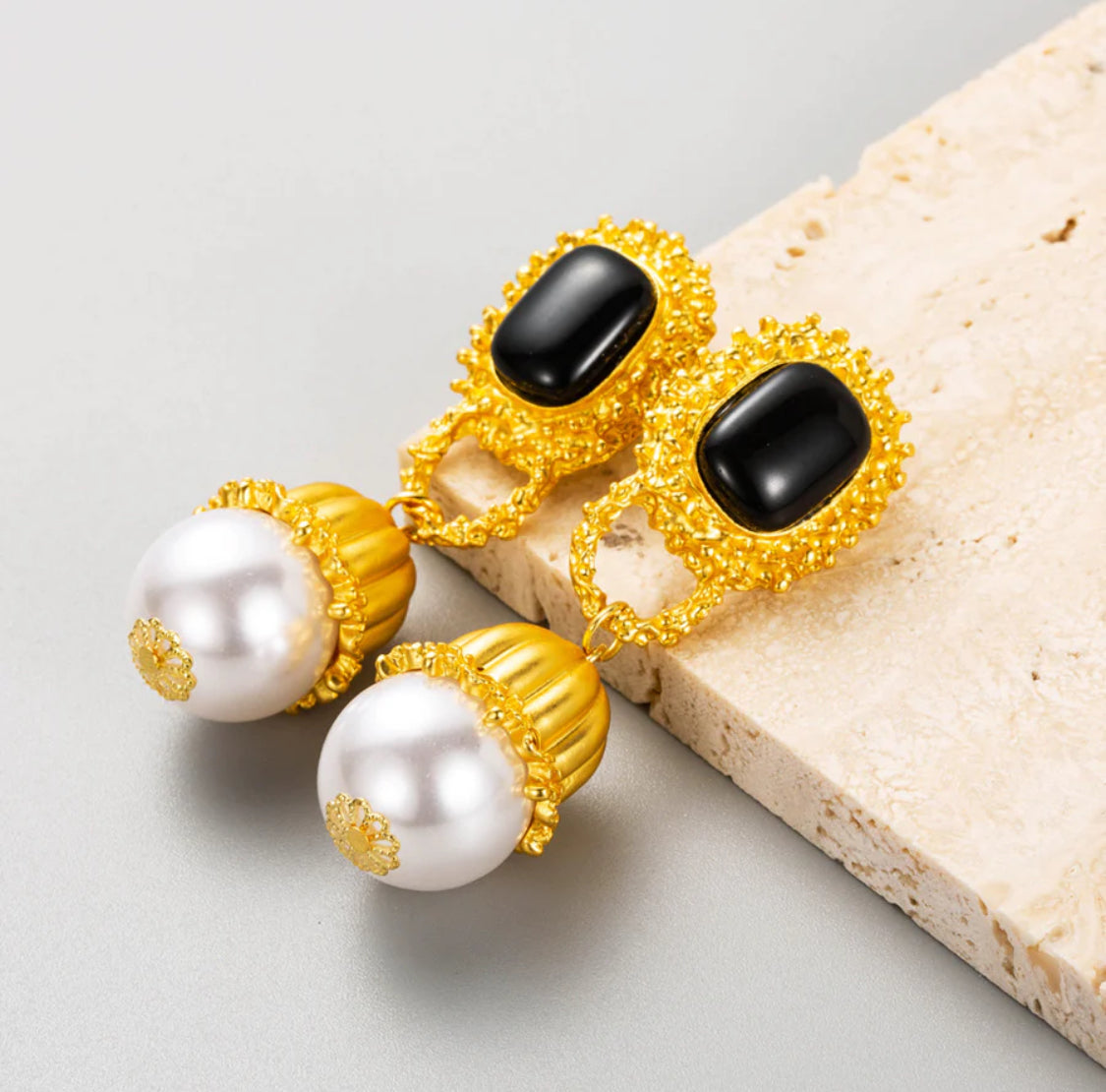 Miranda Pearl Earrings